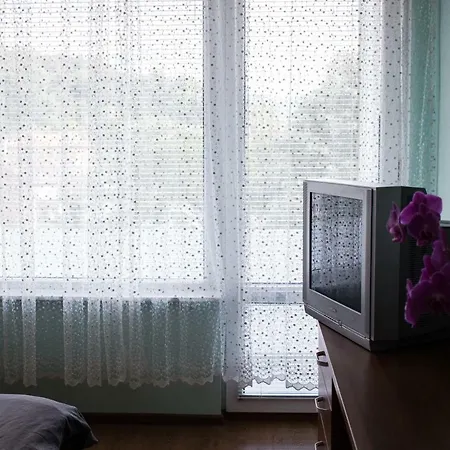 апарт пееви * גברובו