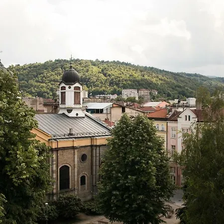 апарт пееви *